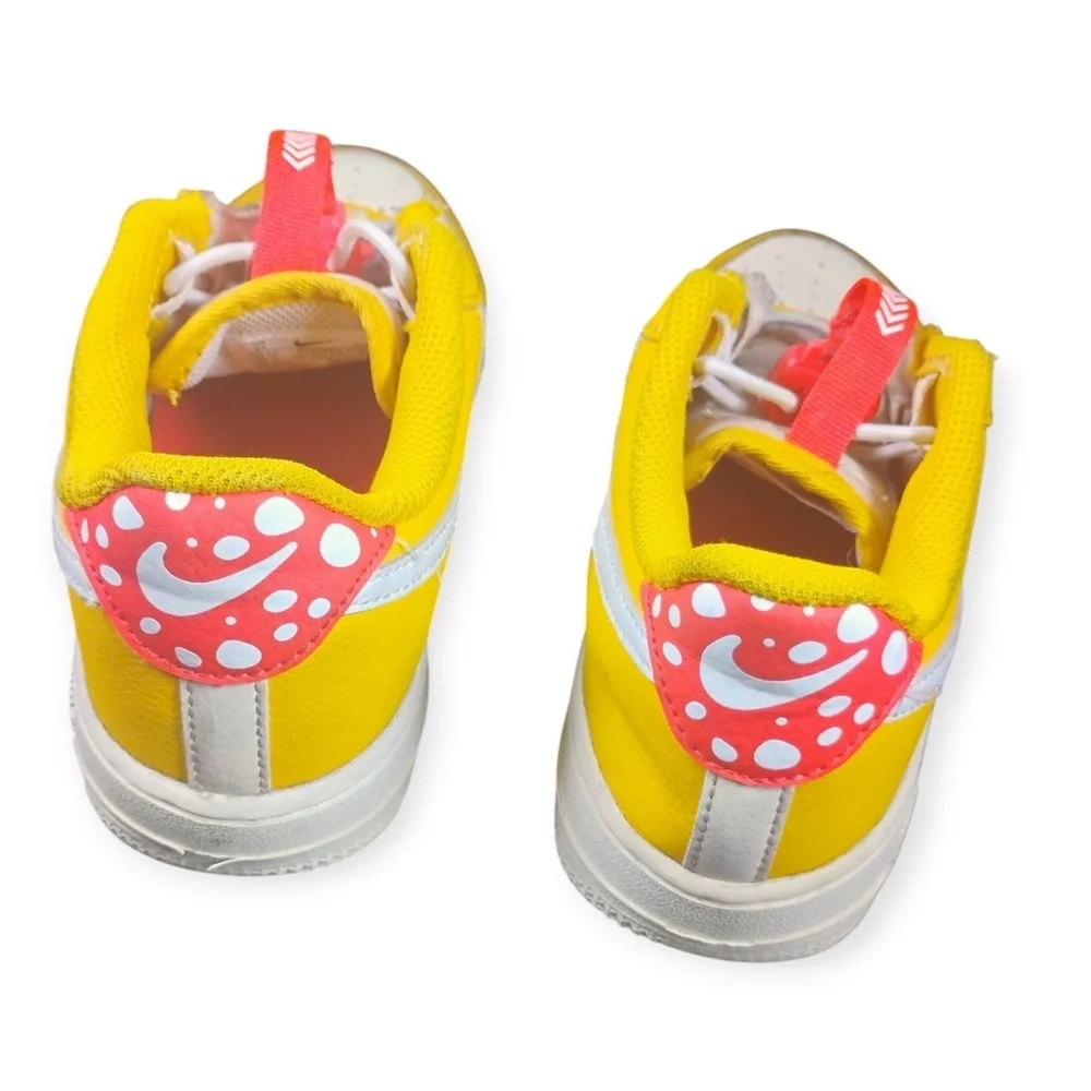 Nike Air Force 1 Toggle SE Yellow Ochre Kids Size 3